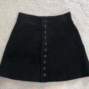 Express brand ,100% LEATHER ! black mini skirt, size 7/8 , NWOT gorgeous & soft